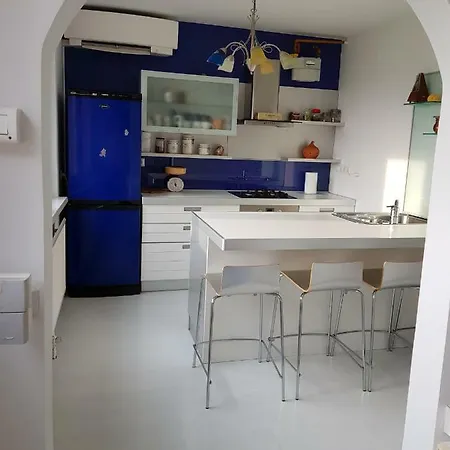 11 Glinskova Ploscad Apartman *